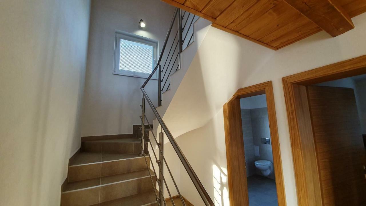 Chaty Krusetnica S Luxusnym Privatnym Wellness Экстерьер фото